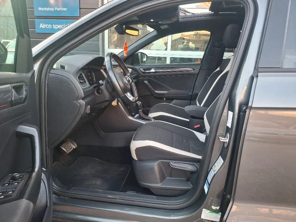 Volkswagen T-Roc 1.5 TSI 150pk DSG uit 2019, foto 9
