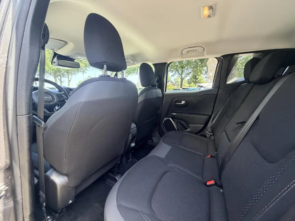 Jeep Renegade 1.3T 4WD Limited | Automaat | Facelift | Stoel uit 2019, foto 13