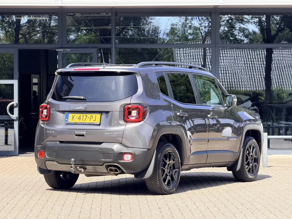 Jeep Renegade 1.3T 4WD Limited | Automaat | Facelift | Stoel uit 2019, foto 2