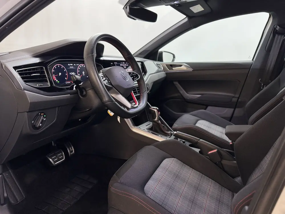Volkswagen Polo 2.0 TSI GTI | Virtual | Stoelverw.| IQ-light uit 2023, foto 15