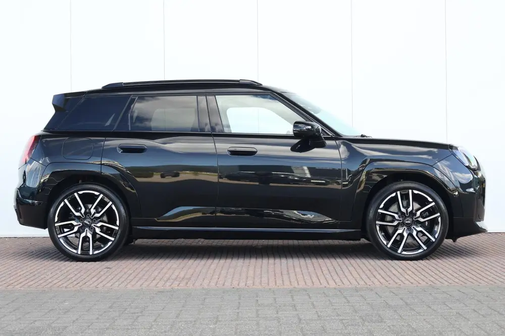 Mini Aceman E John Cooper Works L 42.5 kWh uit 2026, foto 5
