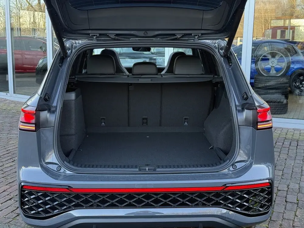 Volkswagen Tayron 1.5 eHybrid R-Line 272pk | Trekhaak | 360 uit 2026, foto 14