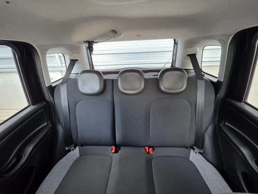 Fiat Panda Hybrid Cross uit 2023, foto 12