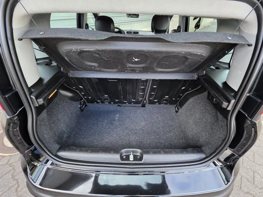 Fiat Panda Hybrid Cross uit 2023, foto 13