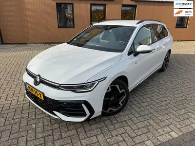 Volkswagen Golf Variant 1.5 TSI R-Line Edition Parkeer Camer uit 2025