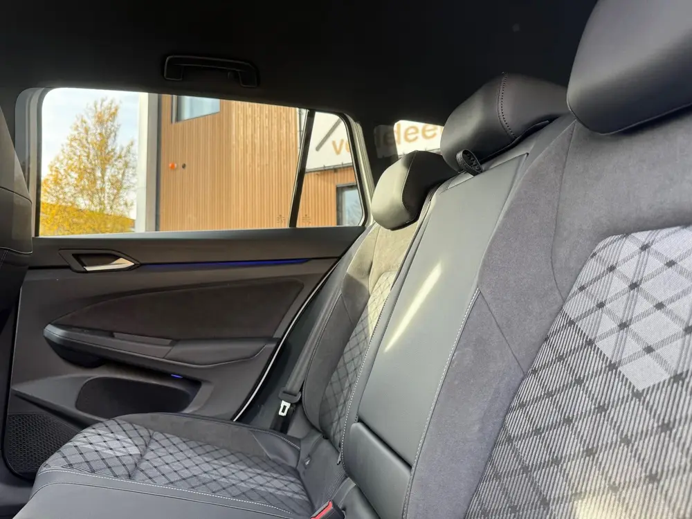 Volkswagen Golf Variant 1.5 TSI R-Line Edition Parkeer Camer uit 2025, foto 16