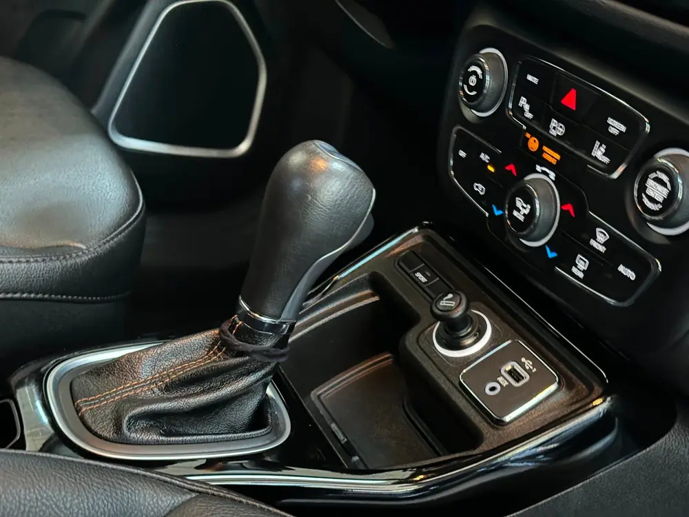 Jeep Compass 1.3T Limited/CAMERA/NAVI/CARPLAY/NL-AUTO NAP! uit 2020, foto 19