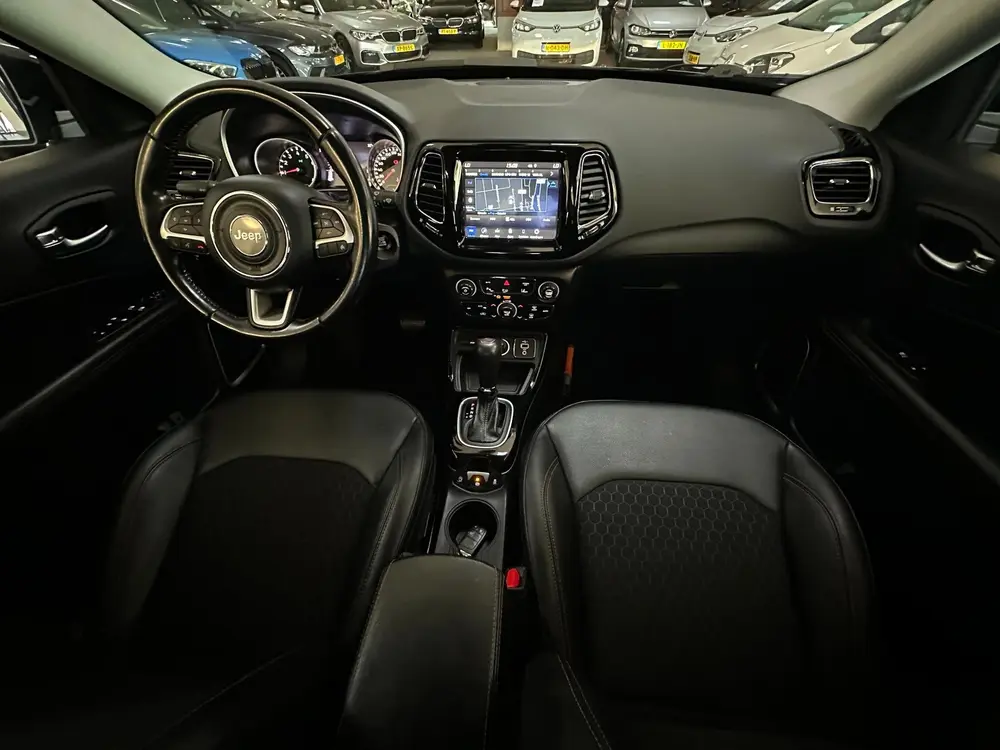 Jeep Compass 1.3T Limited/CAMERA/NAVI/CARPLAY/NL-AUTO NAP! uit 2020, foto 2