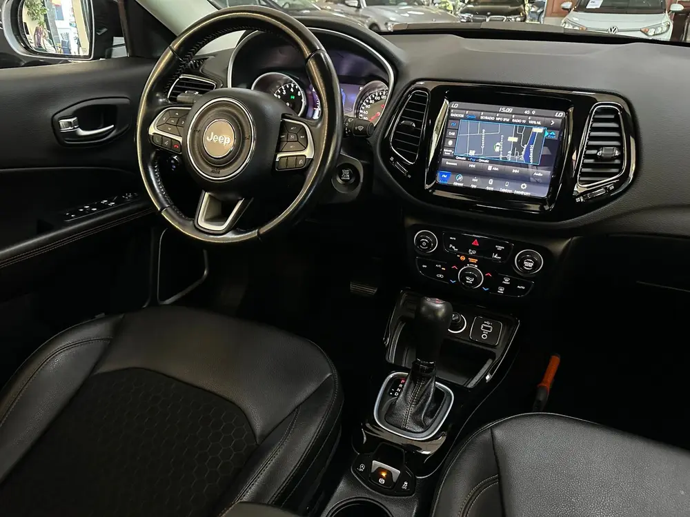 Jeep Compass 1.3T Limited/CAMERA/NAVI/CARPLAY/NL-AUTO NAP! uit 2020, foto 4