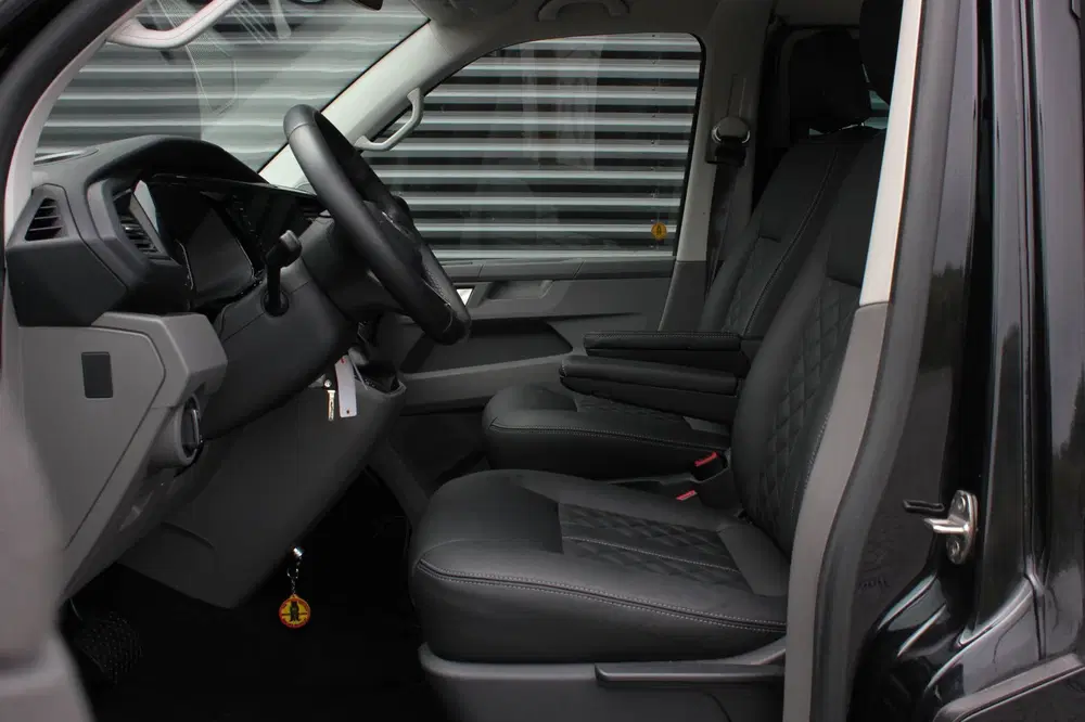Volkswagen Transporter 2.0 TDI L2H1 150PK BULLI DC DUBBEL CA uit 2021, foto 13