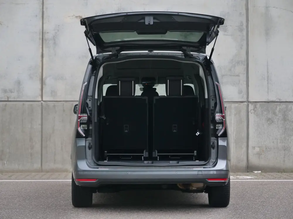 Volkswagen Caddy 1.5 TSI | Highline | Panoramadak | 7 zits | uit 2022, foto 3