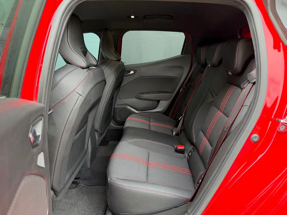 Renault Clio 1.6 E-Tech Hybrid 140 R.S. Line uit 2021, foto 9