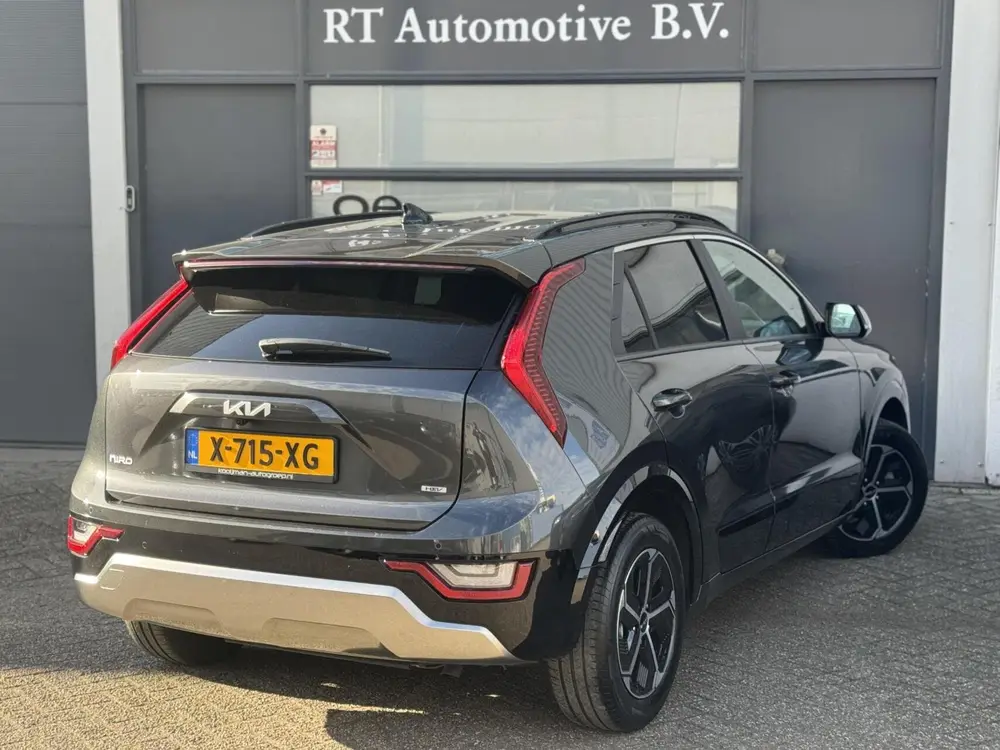 Kia Niro 1.6 GDi Hybrid DynamicPlusLine Schuifdak uit 2024, foto 6