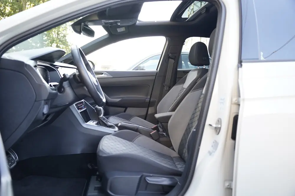 Volkswagen Taigo 1.0 TSI 2x R-Line DSG Ascot Pano Black Styl uit 2022, foto 11
