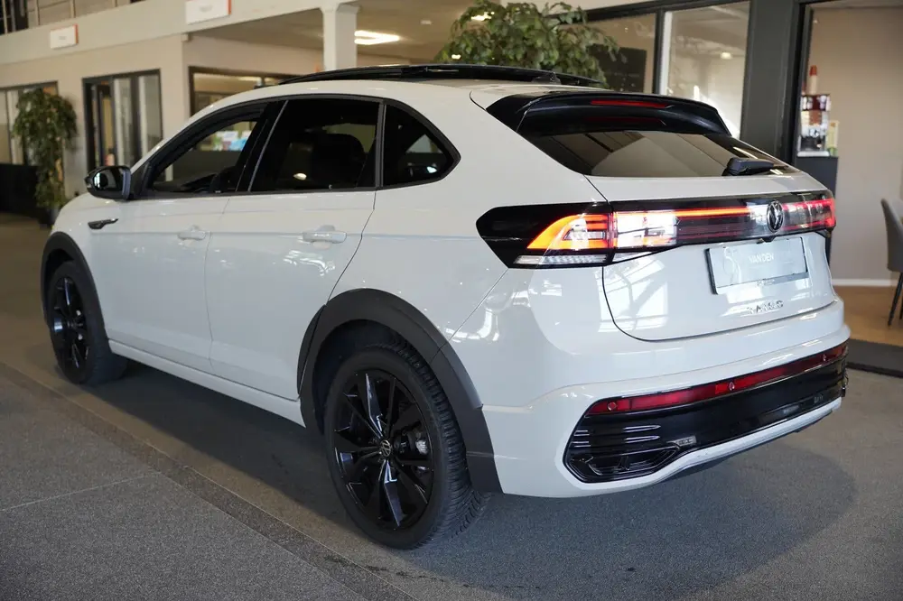 Volkswagen Taigo 1.0 TSI 2x R-Line DSG Ascot Pano Black Styl uit 2022, foto 6