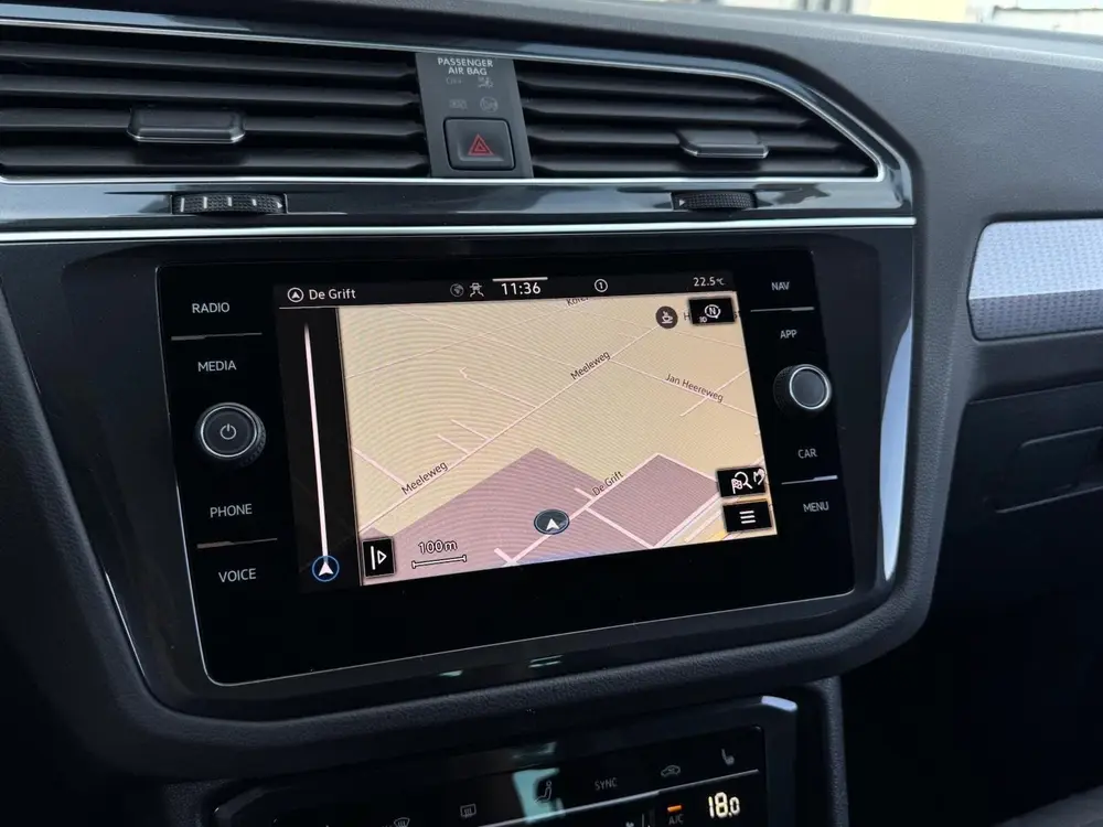 Volkswagen Tiguan 1.5 TSI Life | Adaptive cruise | Carplay | uit 2021, foto 11