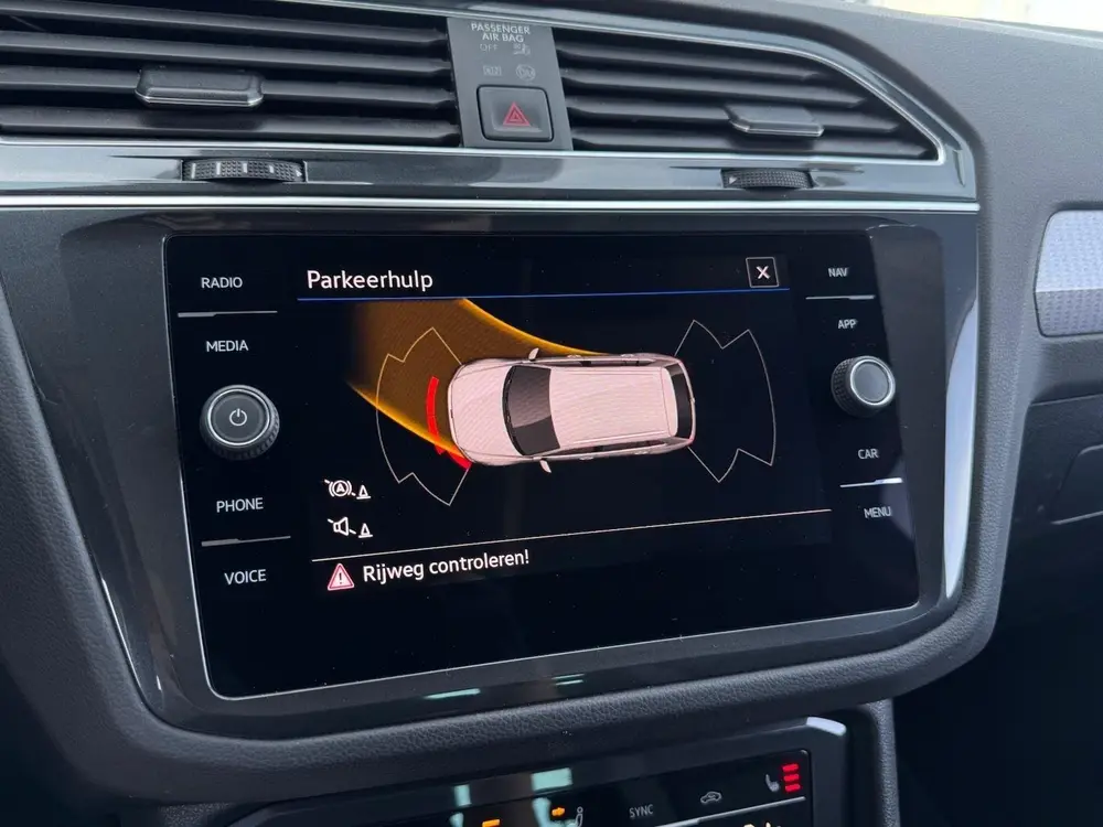 Volkswagen Tiguan 1.5 TSI Life | Adaptive cruise | Carplay | uit 2021, foto 15