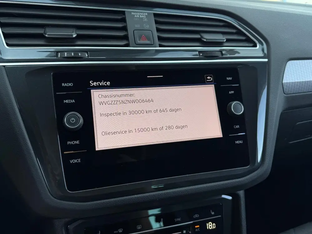 Volkswagen Tiguan 1.5 TSI Life | Adaptive cruise | Carplay | uit 2021, foto 17
