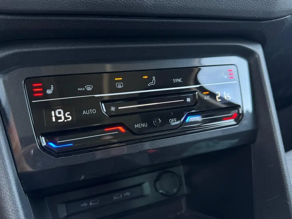 Volkswagen Tiguan 1.5 TSI Life | Adaptive cruise | Carplay | uit 2021, foto 19