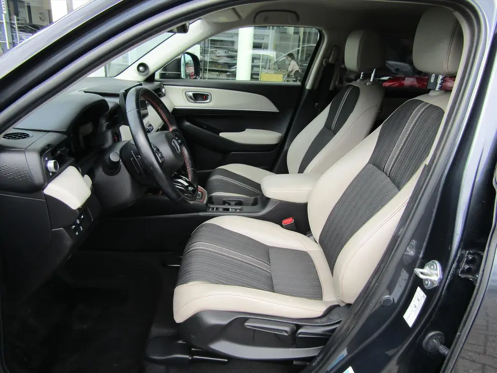 Honda Hr-V 1.5 i-MMD 131pk CVT Advance Style uit 2022, foto 11