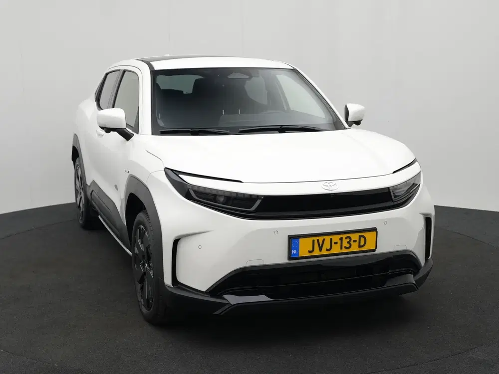 Toyota Urban Cruiser Executive 61 kWh uit 2026, foto 2
