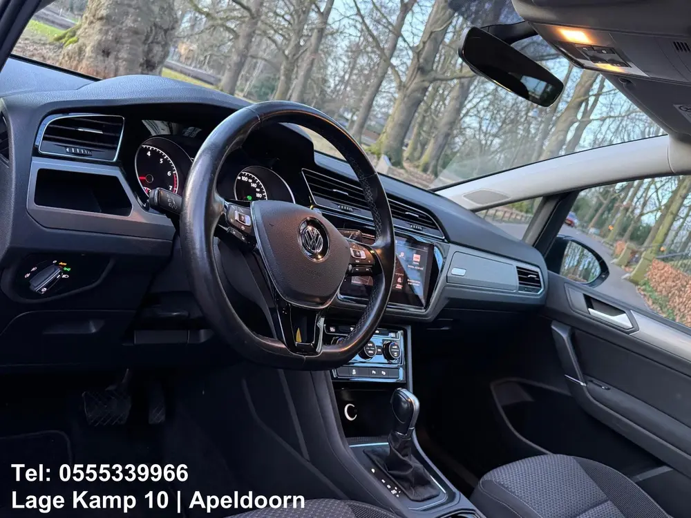 Volkswagen Touran 1.5 TSI Comfortline Dsg Navi Camera Climat uit 2019, foto 10