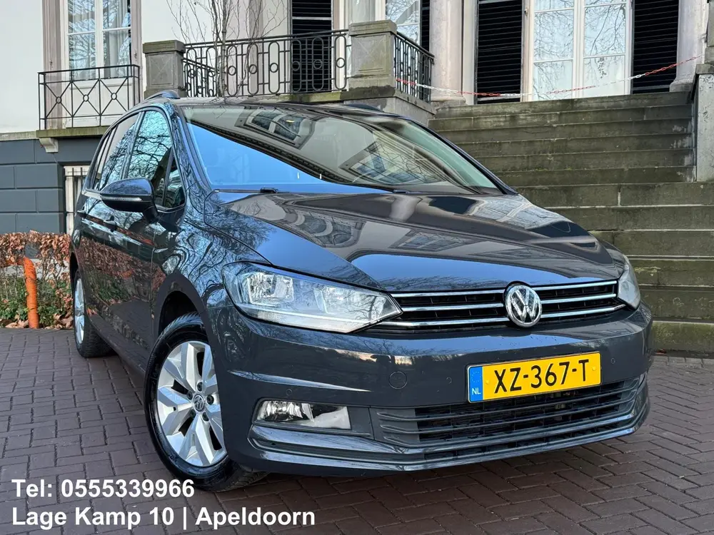 Volkswagen Touran 1.5 TSI Comfortline Dsg Navi Camera Climat uit 2019, foto 19