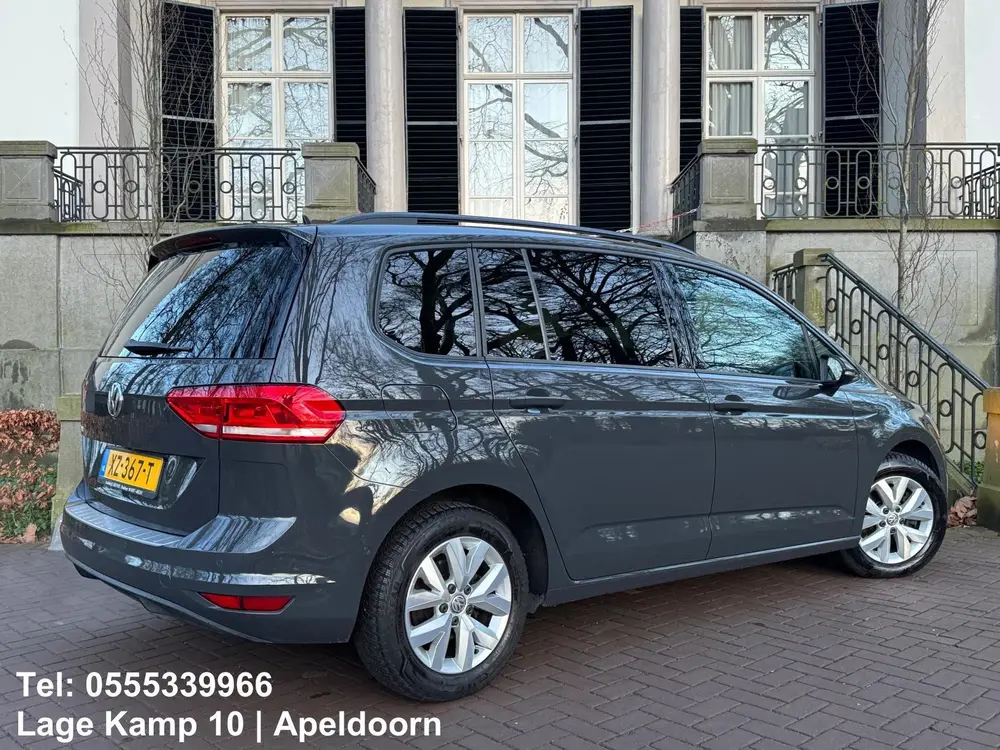Volkswagen Touran 1.5 TSI Comfortline Dsg Navi Camera Climat uit 2019, foto 2