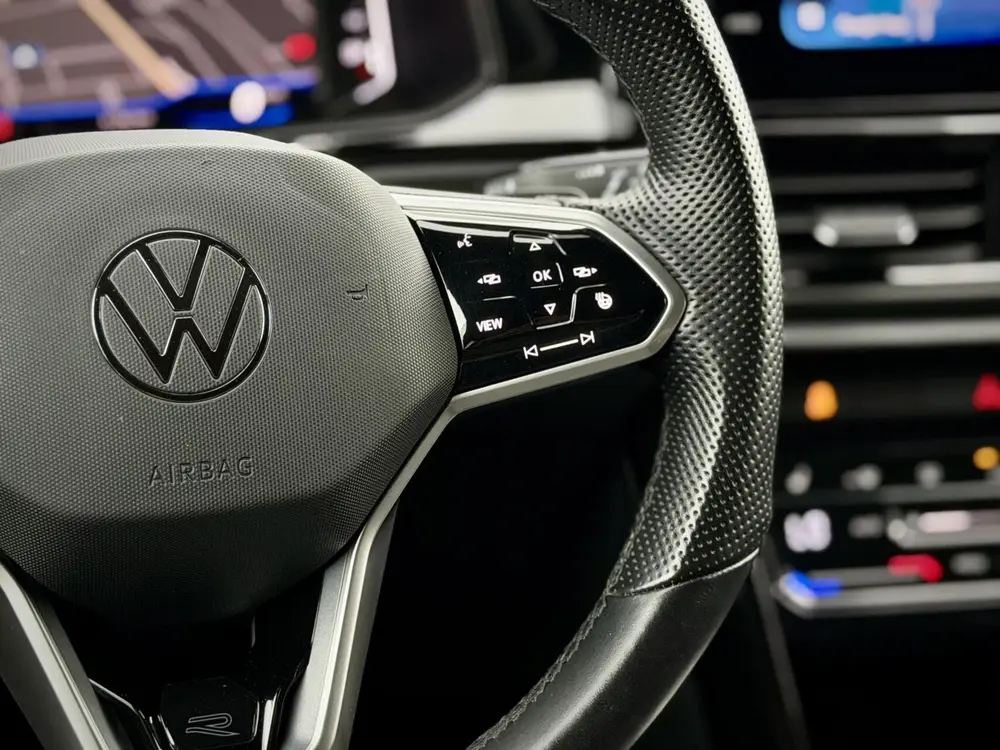 Volkswagen T-Roc 1.5 TSI R-Line DSG |Pano|Camera|Keyless|I.Q uit 2022, foto 19