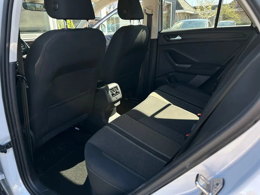 Volkswagen T-Roc 1.5 TSI Sport - Uitstekend onderhouden uit 2021, foto 16