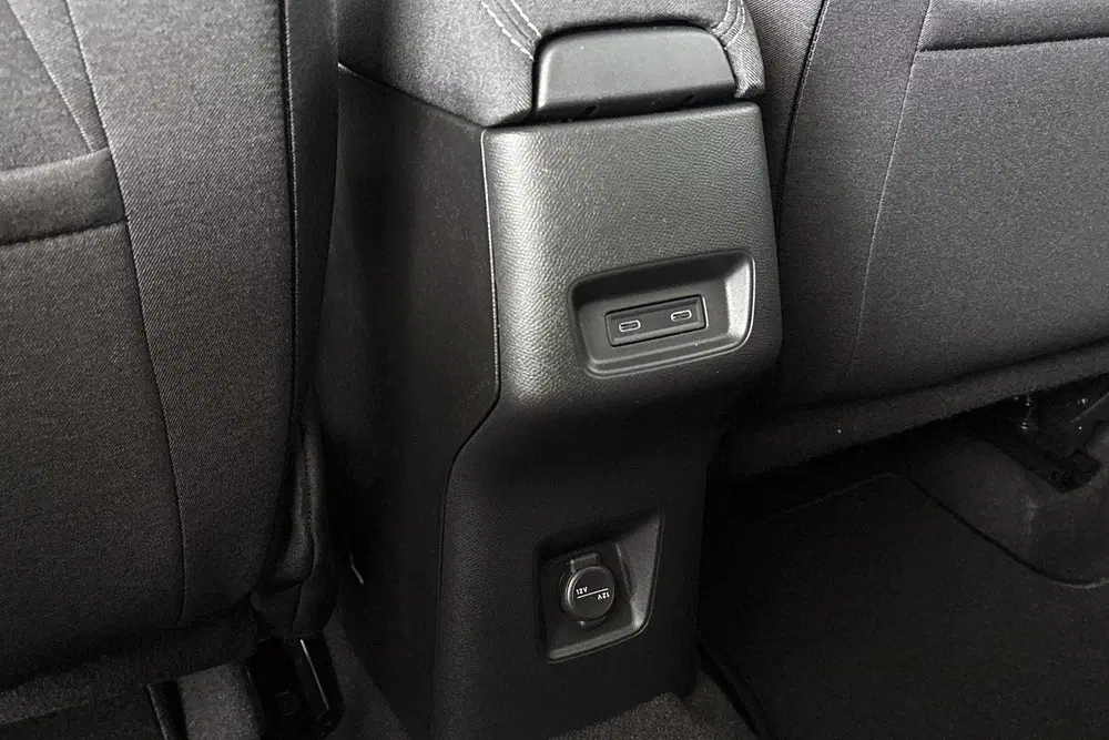 Opel Frontera 1.2 Turbo Hybrid GS 145PK Stoel-Stuur-Voor uit 2026, foto 11