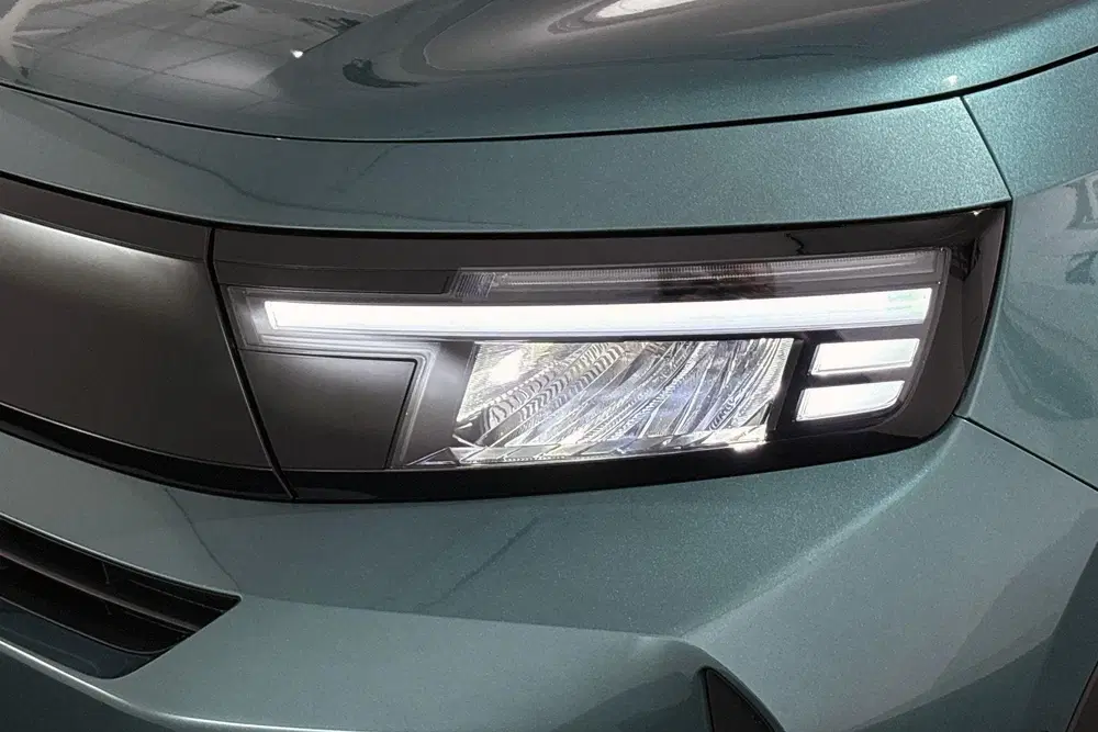 Opel Frontera 1.2 Turbo Hybrid GS 145PK Stoel-Stuur-Voor uit 2026, foto 18
