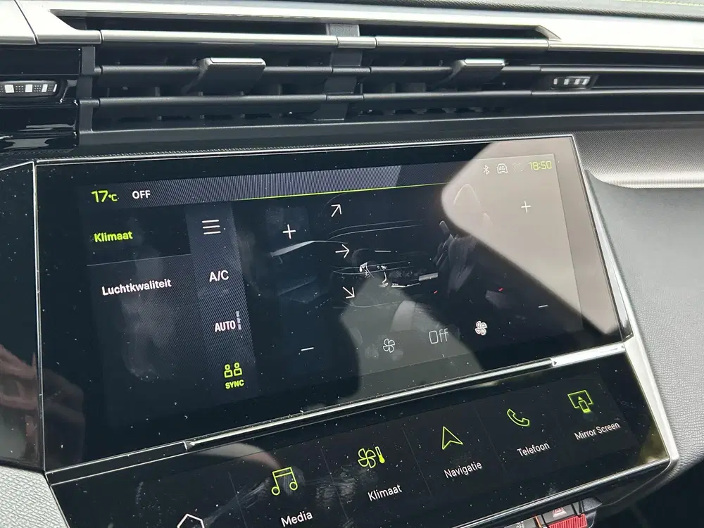 Peugeot 308 1.2 Mild Hybrid 145 e-DCS6 GT uit 2025, foto 13