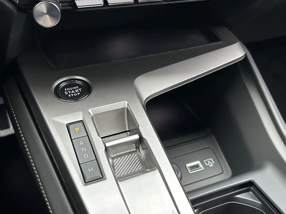 Peugeot 308 1.2 Mild Hybrid 145 e-DCS6 GT uit 2025, foto 18