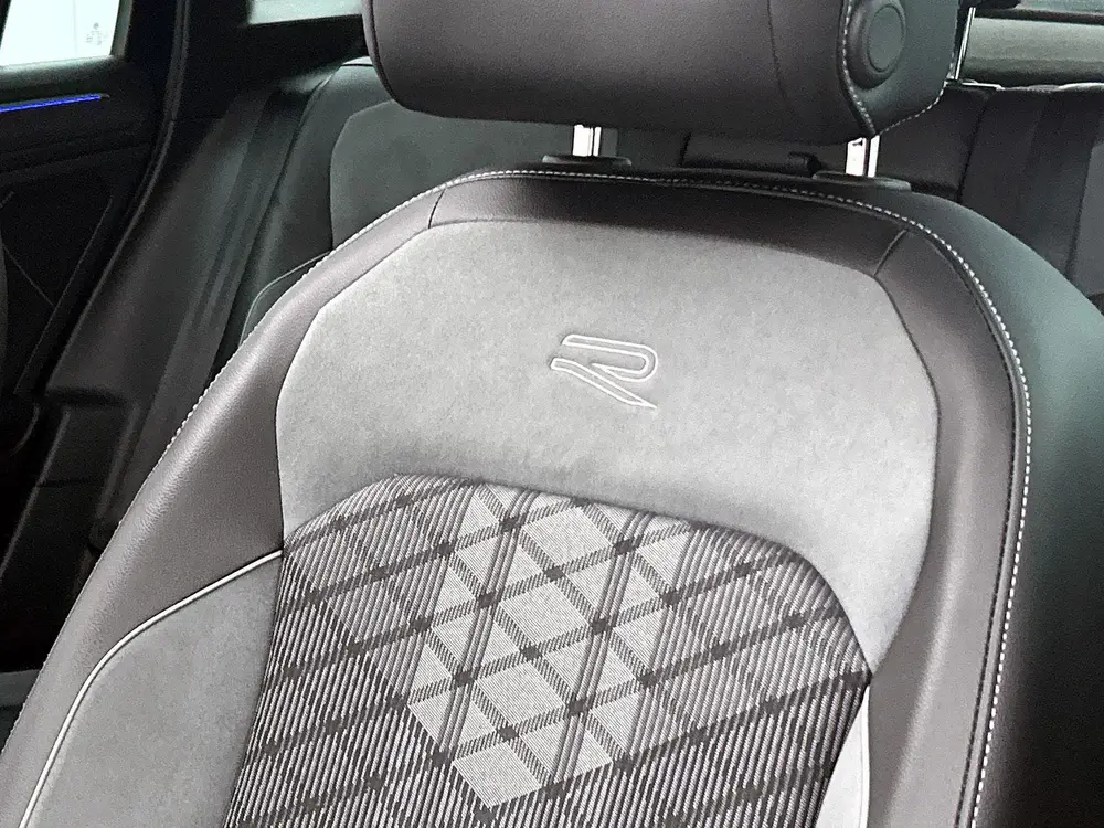 Volkswagen Tiguan 1.5 TSI R-Line Business+ | Navigatie | Sto uit 2022, foto 16