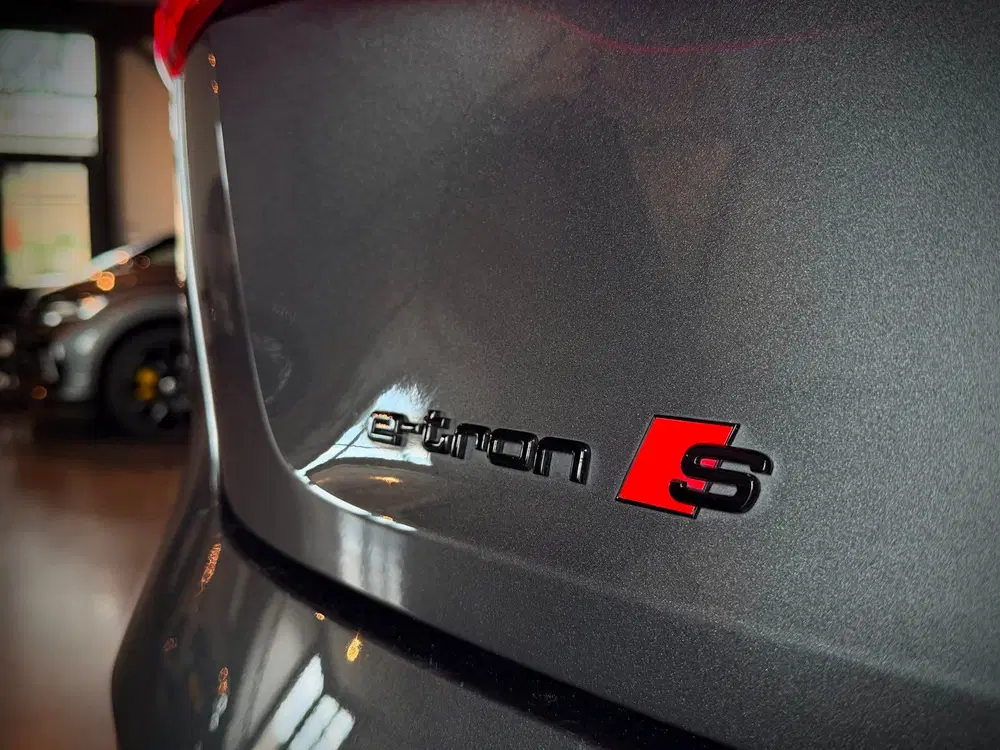 Audi e-tron S 503pk uit 2022, foto 11