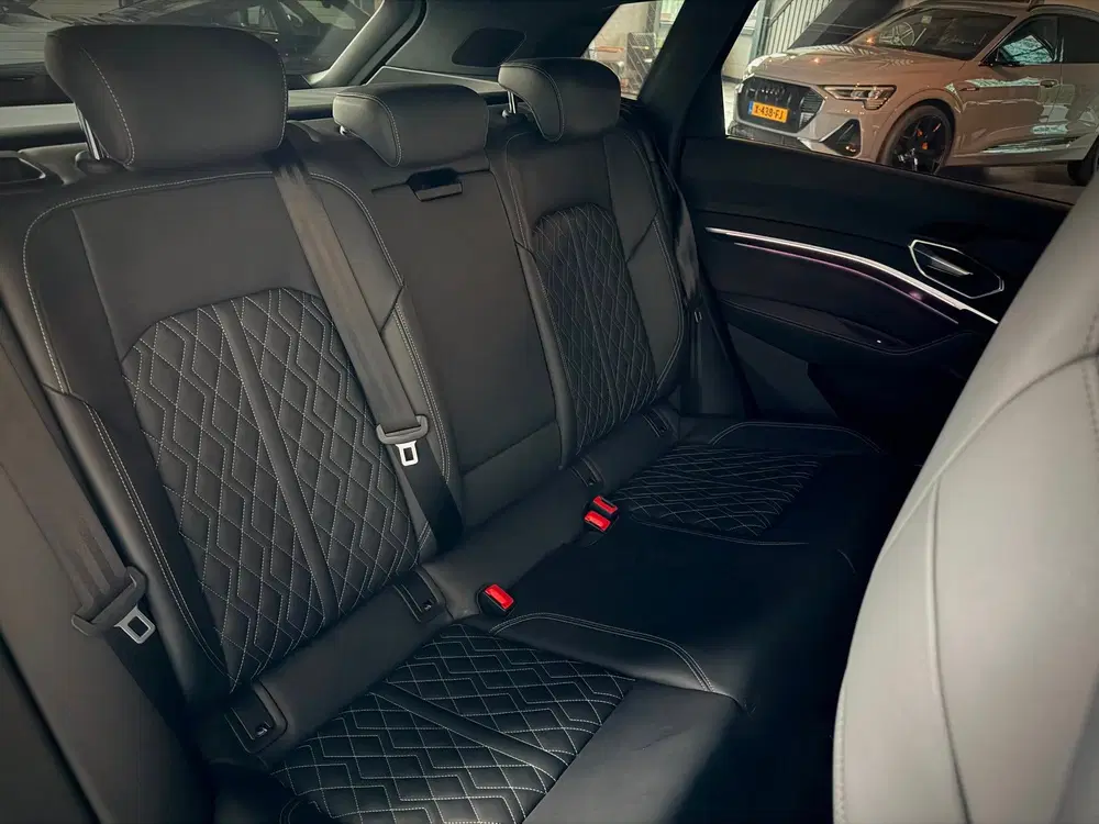 Audi e-tron S 503pk uit 2022, foto 17