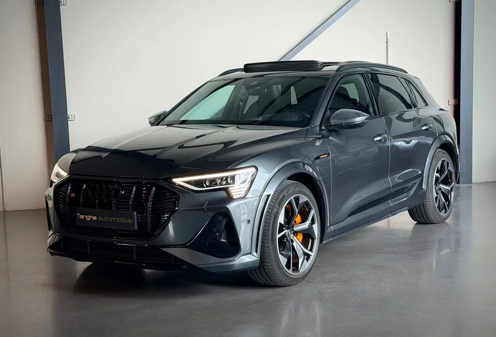 Audi e-tron S 503pk uit 2022, foto 2