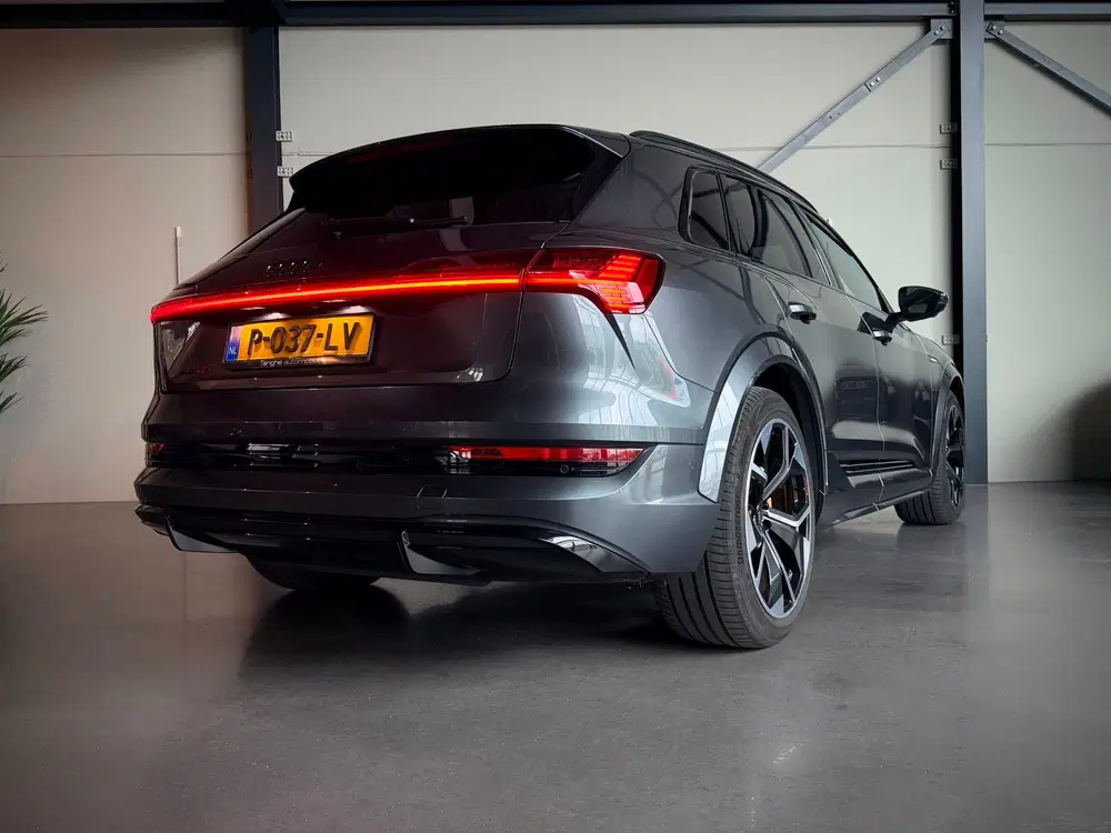 Audi e-tron S 503pk uit 2022, foto 7