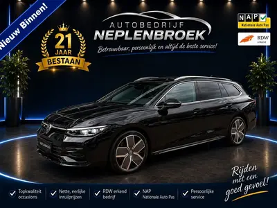 Volkswagen Passat Variant 1.5 eHybrid R-Line Edition | SoH 1 uit 2025