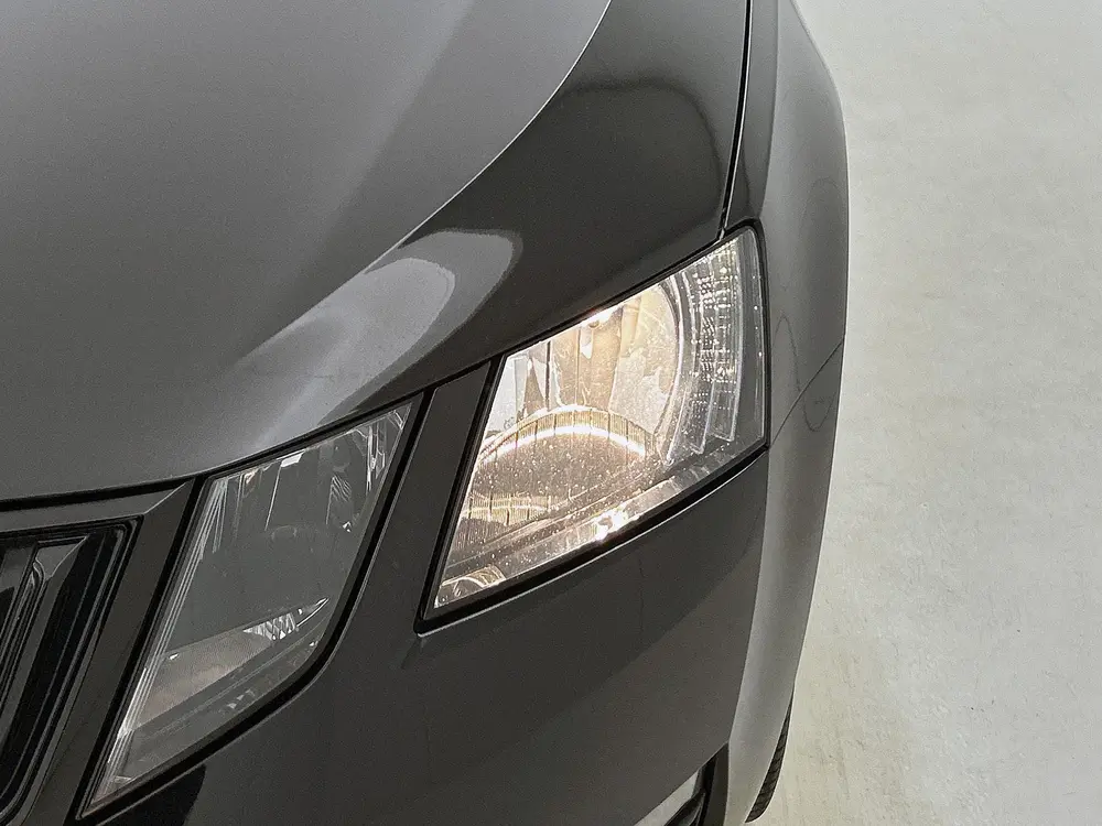 Skoda Octavia 1.0 TSI Greentech Sport Business uit 2019, foto 15