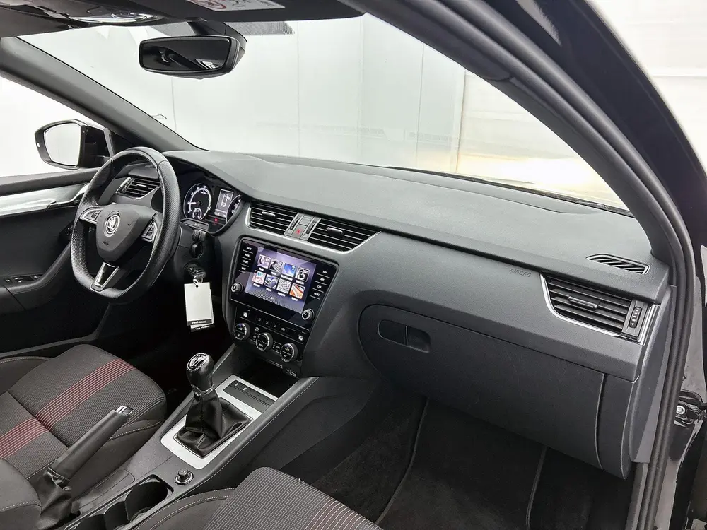 Skoda Octavia 1.0 TSI Greentech Sport Business uit 2019, foto 17