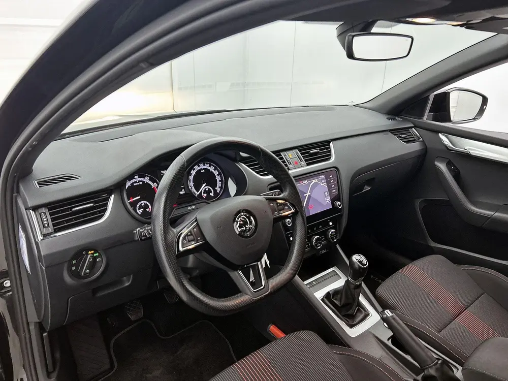 Skoda Octavia 1.0 TSI Greentech Sport Business uit 2019, foto 18