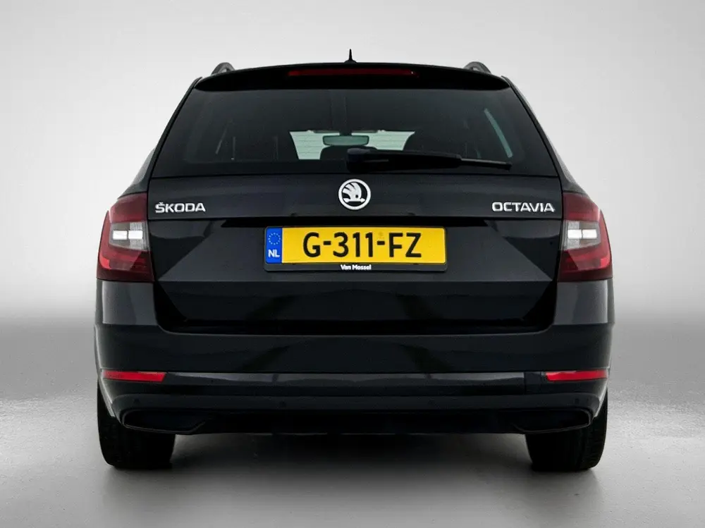 Skoda Octavia 1.0 TSI Greentech Sport Business uit 2019, foto 3