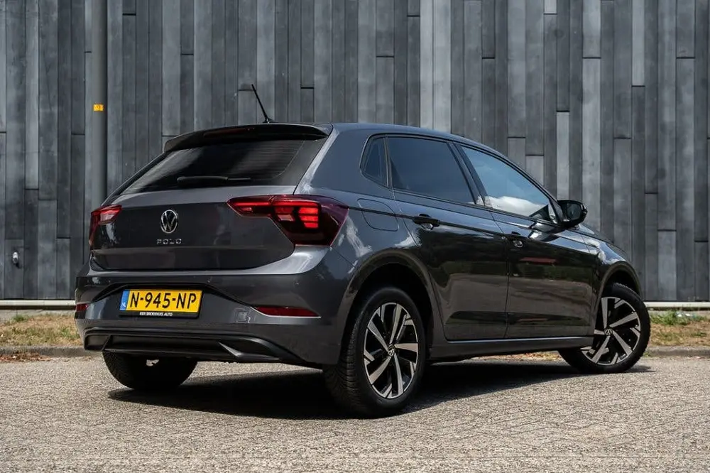 Volkswagen Polo VW Polo 1.0 TSI 95pk Carplay + ACC + 16" velgen + Dealer oh. uit 2021, foto 2