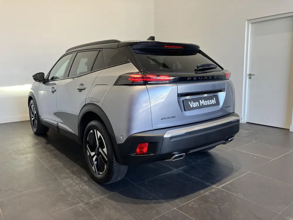 Peugeot 2008 1.2 Hybrid 136 GT l Navi l Parkeersensoren uit 2025, foto 6