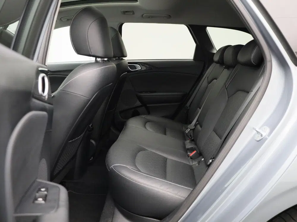 Kia Ceed 1.5 T-GDi ExecutiveLine uit 2021, foto 18