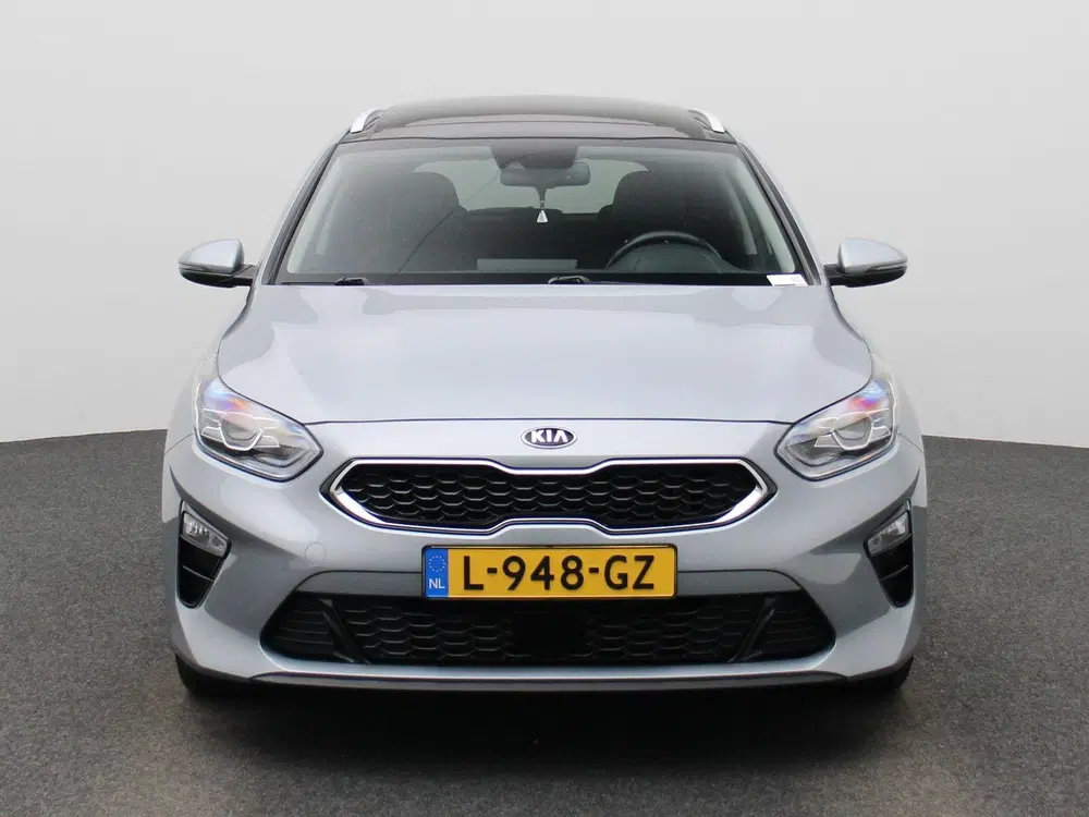 Kia Ceed 1.5 T-GDi ExecutiveLine uit 2021, foto 3