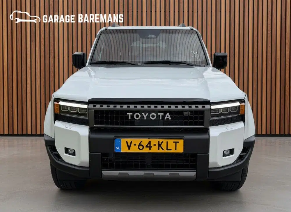 Toyota Land Cruiser 2.8 D-4D Standard Roof Window Van Na uit 2024, foto 2