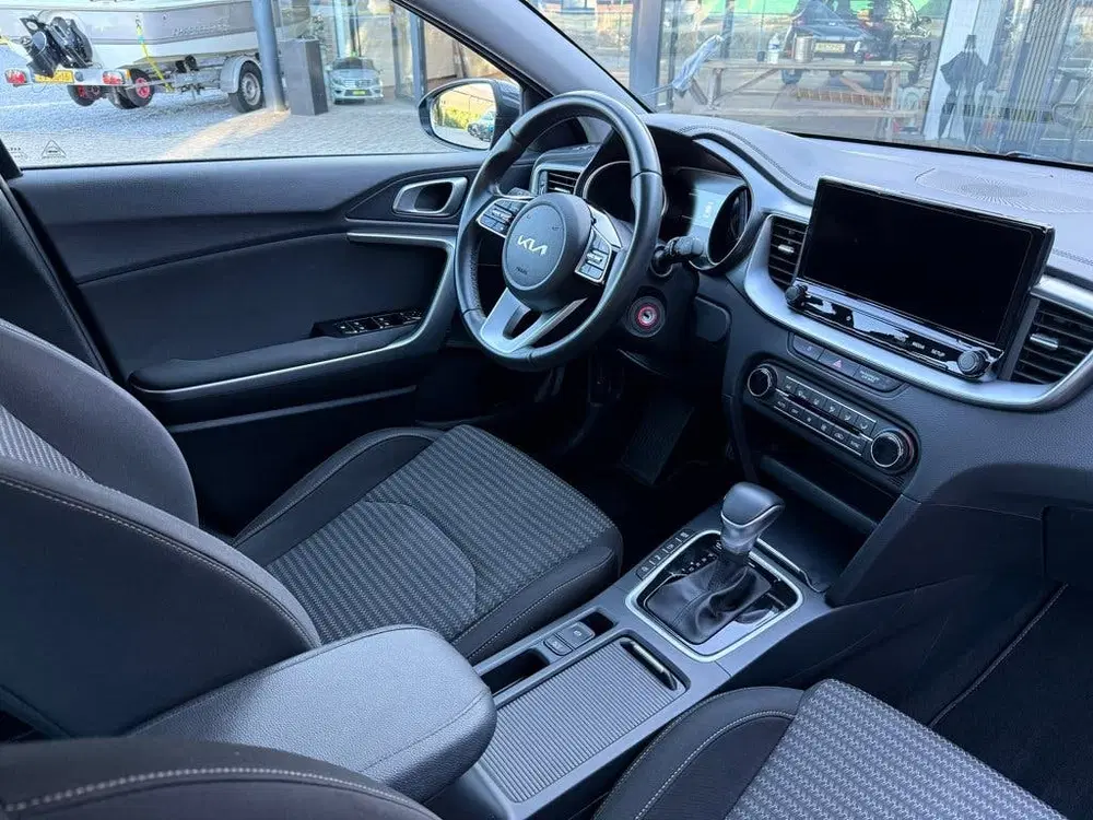 Kia Ceed 1.0 T-GDi MHEV DynamicLine N.A.P. carpl uit 2023, foto 13